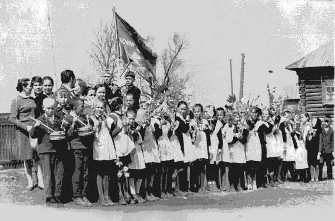 Нить, связующая поколения.